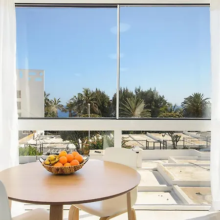 Red Volcano Apartment, Free Access To The Fariones Sports Center Апартаменти *