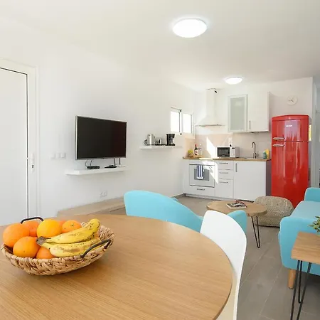 Red Volcano Apartment, Free Access To The Fariones Sports Center Апартаменти