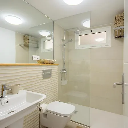 Red Volcano Apartment, Free Access To The Fariones Sports Center Апартаменти